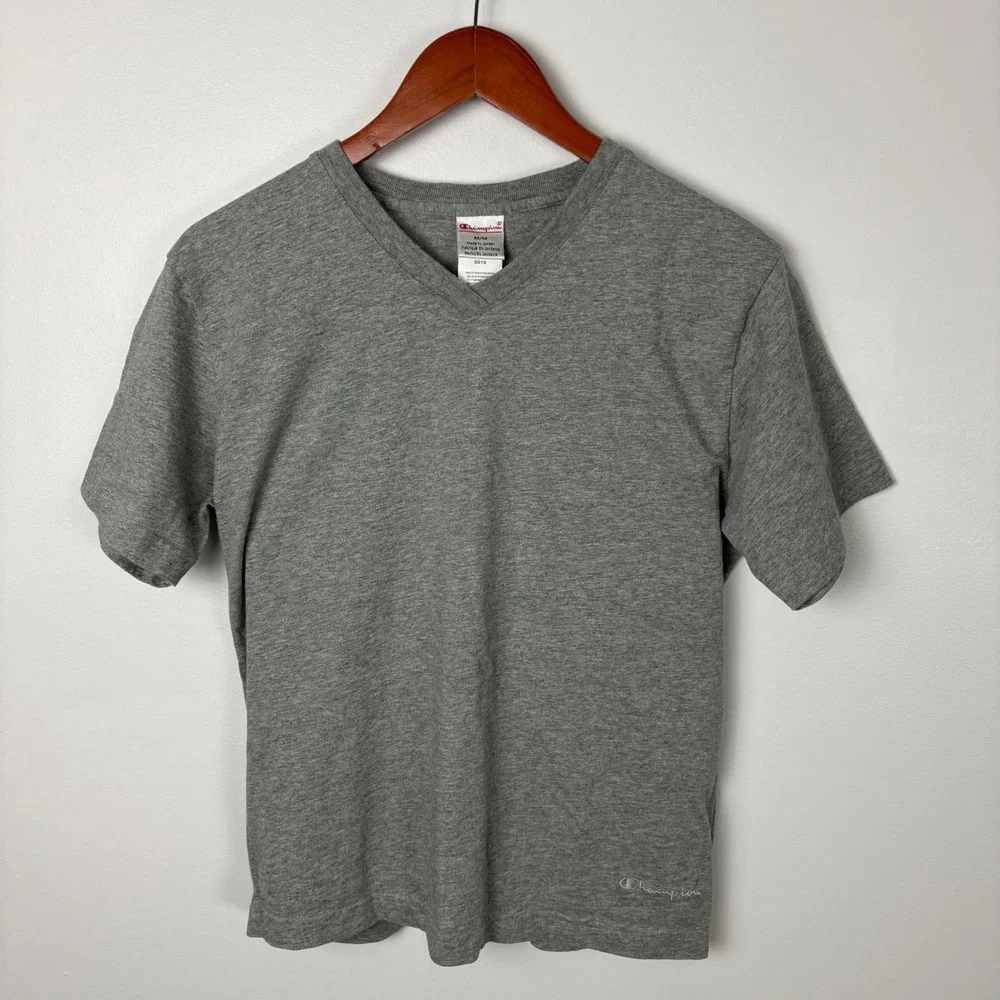 Champion V-Neck T-Shirt Soft‎ Everyday Tee Short Sleeve Top Medium - Picture 2 of 5